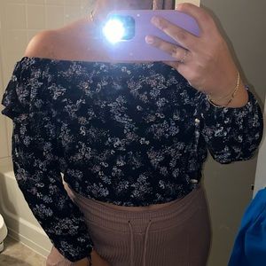 NWT Abercrombie Off The Shoulder Top